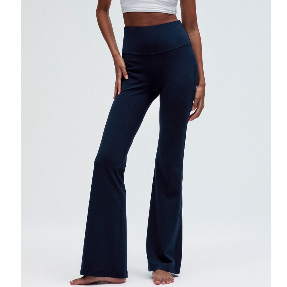 Lululemon flare pants. Size 2. NWT!!